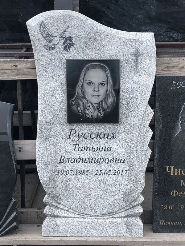 Памятник №004 из светло-серого гранита — фото 3